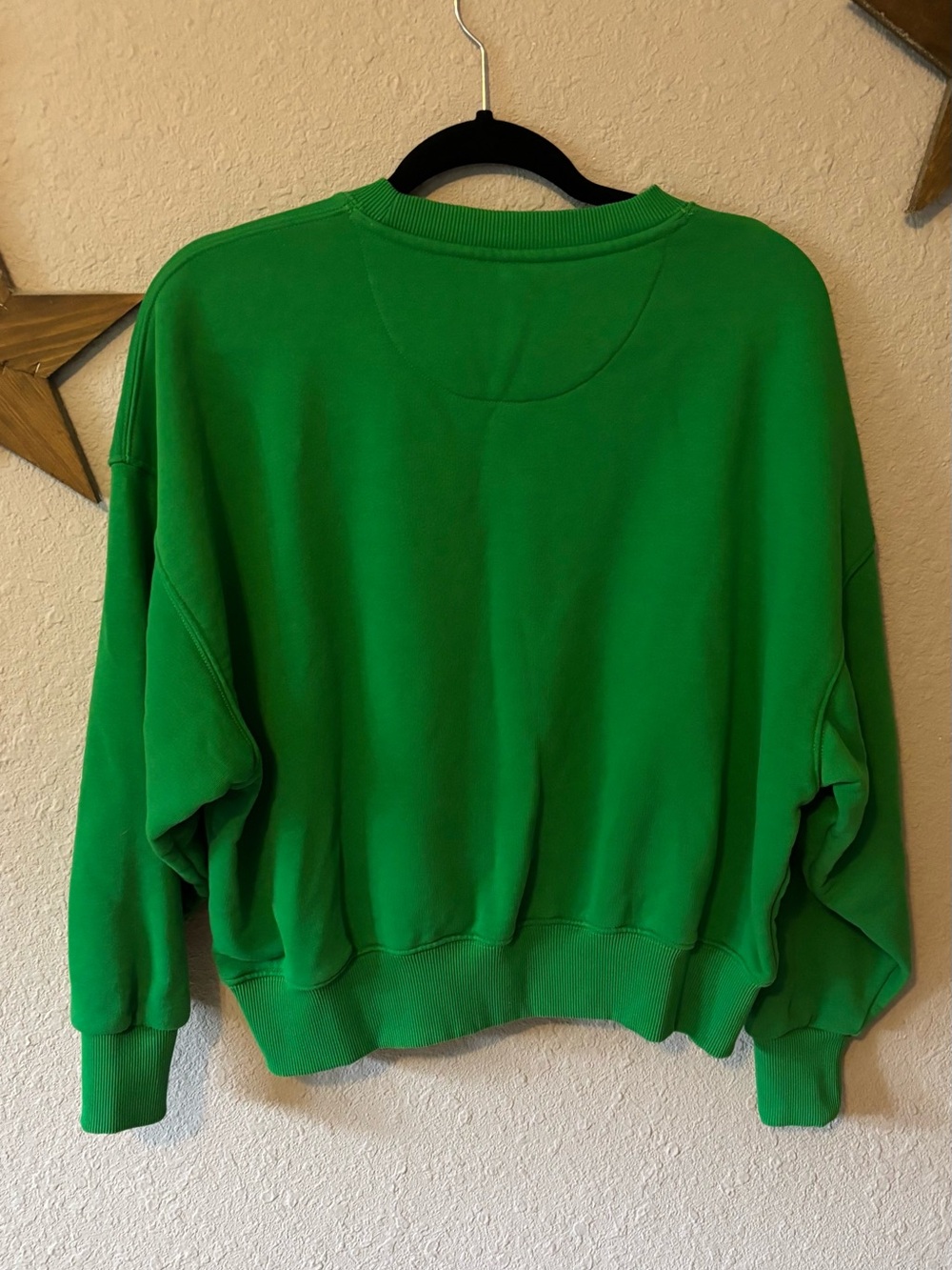 Wrangler x Lainey Wilson crewneck size xs - Picture 2 of 3